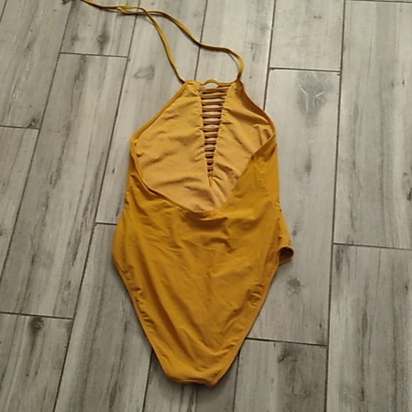 Swimsuit - Picture 2 of 2